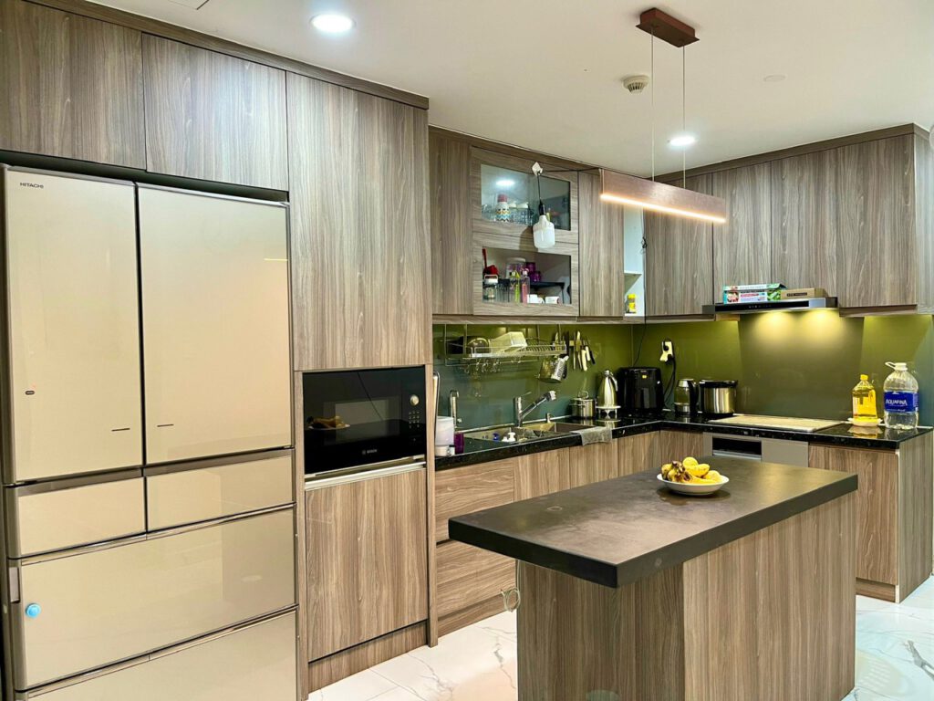 Layout mặt bằng và vị trí căn hộ Bán Scenic lầu cao 3PN lầu 18